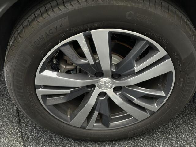 Peugeot 3008 1.2 PureTech Allure Automaat Camera Navi