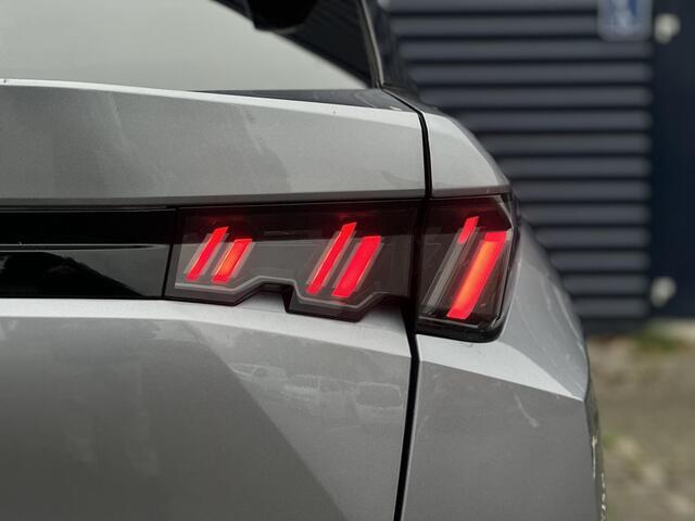 Peugeot 3008 1.2 Hybrid 136 Allure | Verwarmbare stuurwiel | Climate Control | Adaptive Cruise Control | Dode hoekdetectie | Apple Carplay/Android Auto | Draadloze telefoonlader | Full LED | Parkeercamera/-sensoren | Keyless Entry/Start |