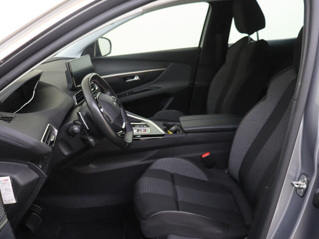 Peugeot 3008 1.2 PureTech Blue Lease Executive Automaat met Comfort stoel !