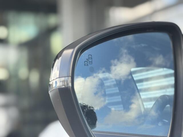 Peugeot 3008 GT Pack Business 1.6 PHEV HYbrid 225pk EAT8 | BLACK PACK | TREKHAAK | NIGHTVISION | FOCAL HIFI | MASSAGE | STOELVERW. | NAVI | DODEHOEKBEW. | CAMERA