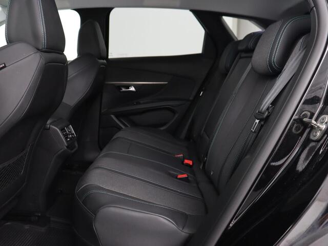 Peugeot 3008 1.6 HYbrid 225 Allure | Stoelverwarming | Camera | Half leder | Carplay | Navigatie | Full LED | Parkeerhulp | Digital Cockpit | Cruise control | PHEV