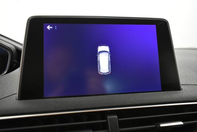 Peugeot 3008 1.2 PureTech Blue Lease Executive Trekhaak Navi Parkeersensoren