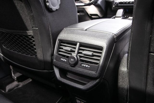 Peugeot 3008 1.6 HYbrid 225 GT - Dealer ond. | 1e eig. | Panodak