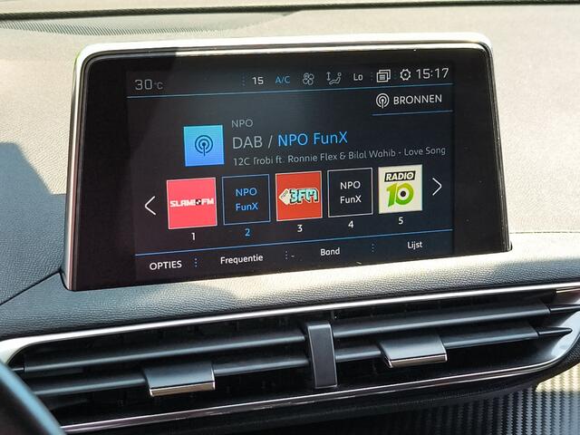 Peugeot 3008 1.2 PureTech Blue Lease Executive (131 PK) 1e-Eig. & Keurig-Onderh. BOVAG-Garantie. NL-Auto..