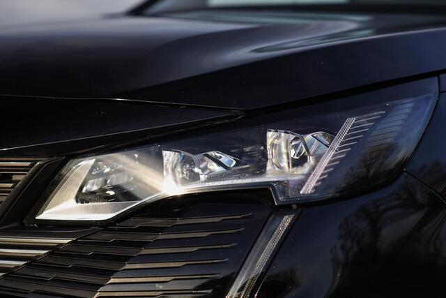 Peugeot 3008 1.6 HYbrid 225 GT ? Pano ? LED ? Head-up