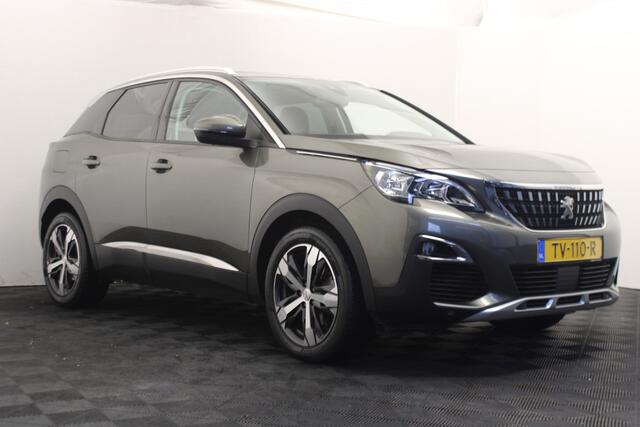Peugeot 3008 1.2 PureTech Allure Pano