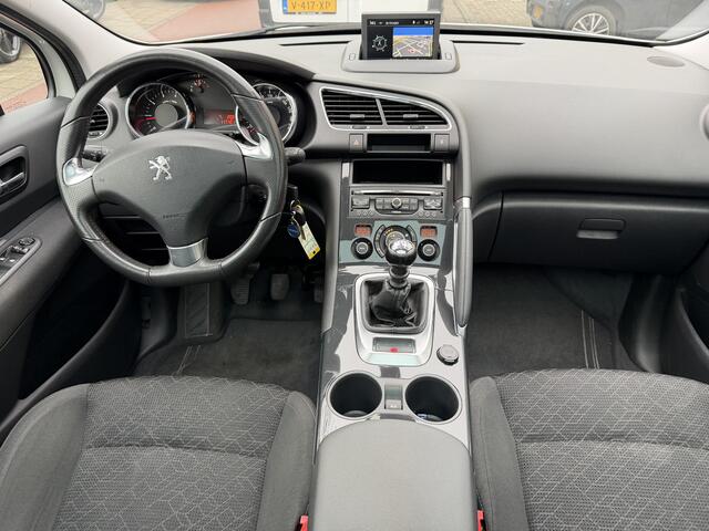 Peugeot 3008 1.2 PureTech Style * 117.701 Km * Panoramadak * Navi * Climatronic *