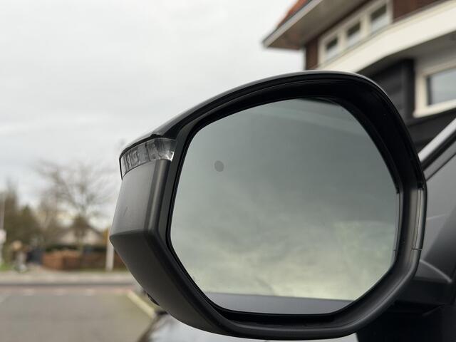 Peugeot 3008 GT 1.2 Hybrid 136PK e-DCS6 Automaat Navigatie, Rondomzichtcamera, Keyless, Alcantara, Stoel & Stuurwielverwarming, Parkeersensoren