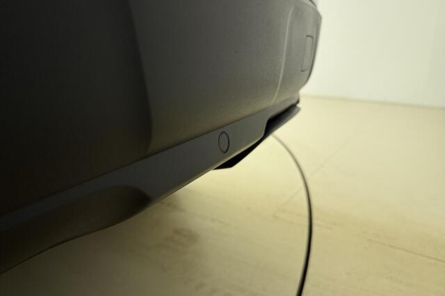 Peugeot 3008 1.2 PureTech Blue Lease Allure | Apple carplay/Android auto | Navigatie | Adaptive cruise | Camera | Elektrische kofferklep | Keyless entry + start | Climate control