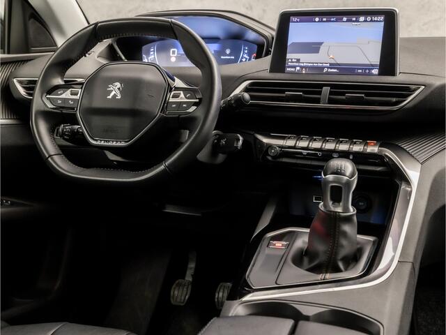Peugeot 3008 1.2 PureTech Sport (APPLE CARPLAY, GROOT NAVI, CLIMATE, LEDEREN SPORTSTOELEN, TREKHAAK, PARKEERSENSOREN, CRUISE, NIEUWSTAAT)