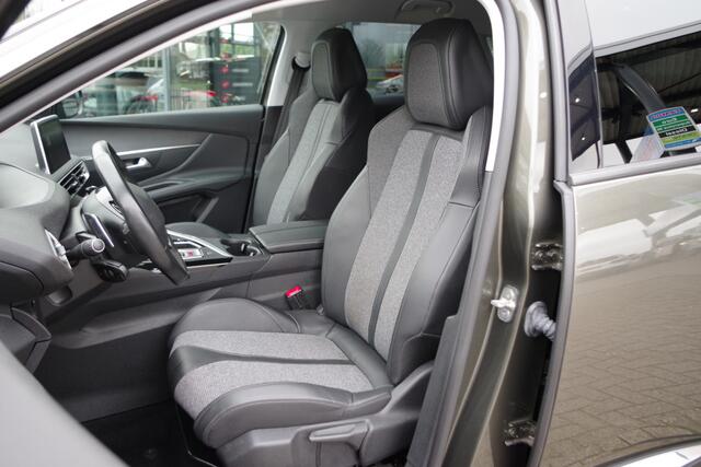 Peugeot 3008 1.2 PureTech 130 PK Automaat Blue Lease Premium, Trekhaak, Cruise Control, Camera