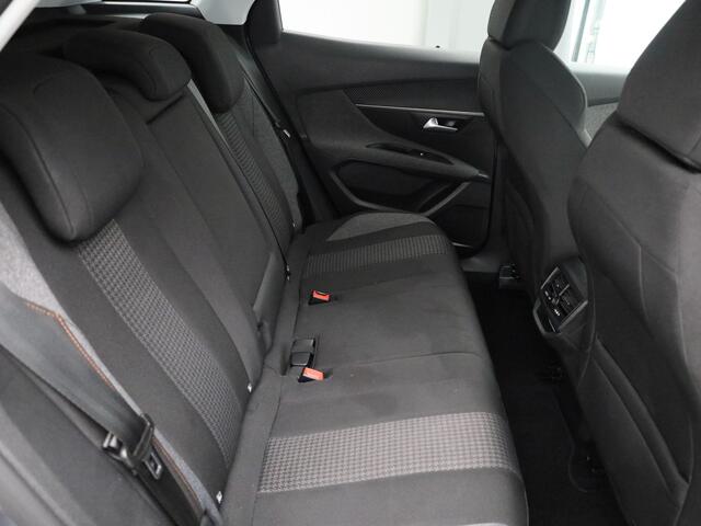 Peugeot 3008 1.2 PureTech 130 PK Automaat Active | NAVI | CARPLAY