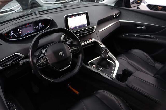 Peugeot 3008 1.2 PureTech Allure | Pano | Trekhaak | Leder |