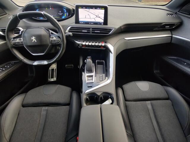 Peugeot 3008 1.6 HYbrid4 300 GT Avantage Bi-Tone Camera Navigatie Stoelverwarming Blind-Spot Trekhaak Memory