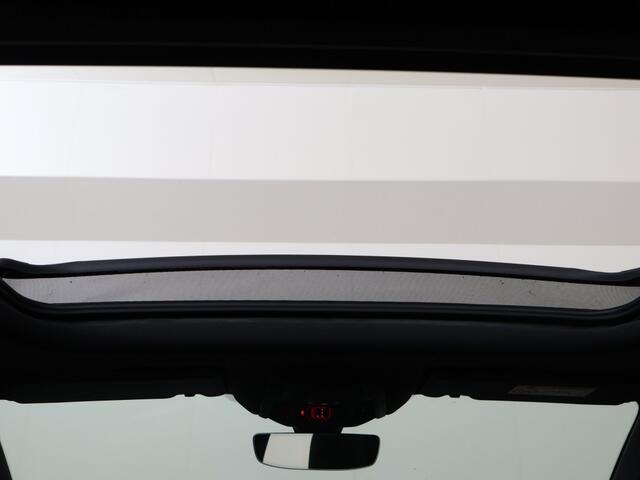 Peugeot 3008 1.6 Plug-In Hybrid HY4 300PK GT Pack 4WD SOH 100%! Panoramadak