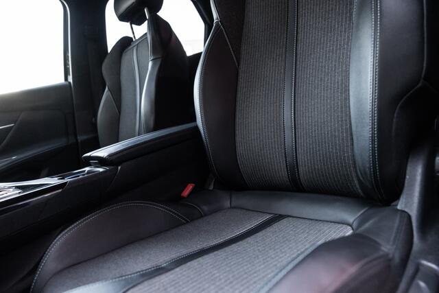 Peugeot 3008 3008 Hybrid 225 Allure | 360 Cam | Carplay | Keyless | Half Leer