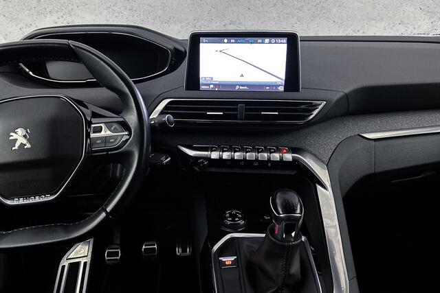 Peugeot 3008 1.2 PureTech Crossway | Camera | Half lederen bekleding | Navigatie