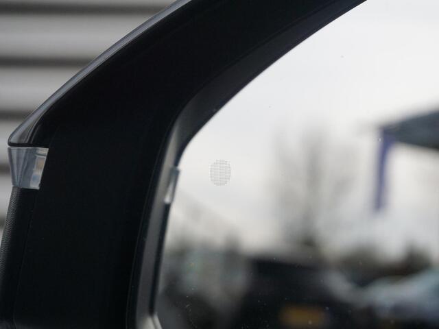 Peugeot 3008 1.2 Hybrid 136 GT Leder interieur | Panoramadak