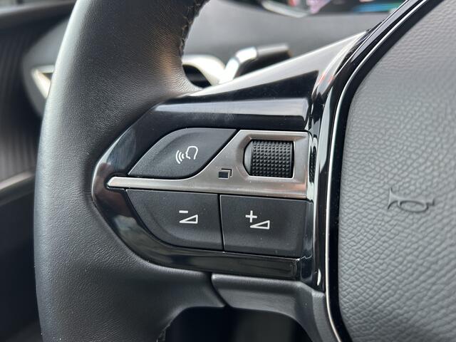 Peugeot 3008 1.6 HYbrid 225 Allure // FULL LED // NAVI + CARPLAY // KEYLESS // DODEHOEKDETECTIE // CAMERA