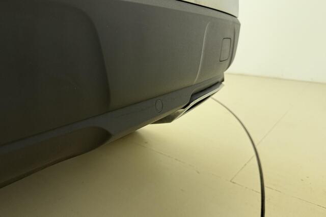 Peugeot 3008 1.2T 130pk GT | Achteruitrijcamera | Parkeersensoren V+A | Cruise & Climate control | Navi | Apple Carplay / Android Auto