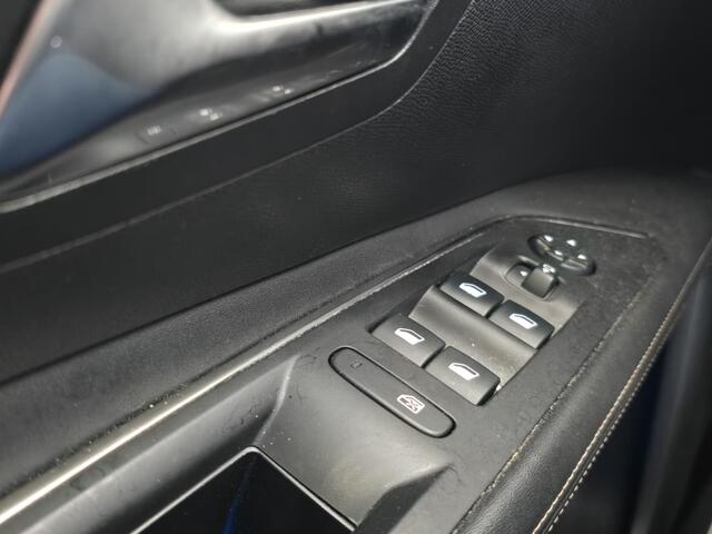 Peugeot 3008 1.2 PureTech GT Line Leer, Navi