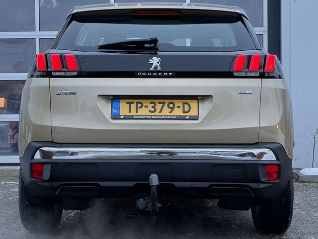 Peugeot 3008 1.2 PureTech AGC Allure 131pk | Nieuwe Distributieriem | Apple Carplay/Android Auto | Cruise control | Electronic climate control | LED dagrijverlichting | Navigatiesysteem | Trekhaak | Prachtig exemplaar!