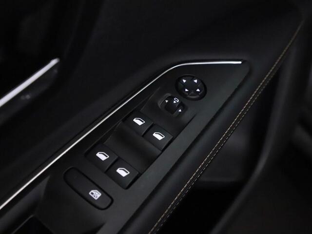 Peugeot 3008 1.6T 180pk GT Line Automaat Navi/Camera/Ecc/Led