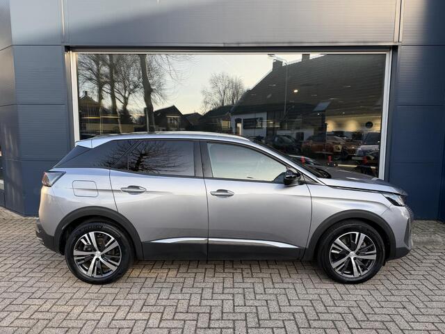 Peugeot 3008 1.6 HYbrid 180 PK Allure Pack Business | Plug In Hybride | Slechts 22.250 KM | Navigatie | LED Verlichting | Camera | Parkeersensoren V+A | Digitaal Dashboard | Keyless Entry | Dode Hoek Detectie |Lichtmetalen Velgen 18 Inch | Climate Control | Adaptieve 
