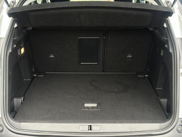 Peugeot 3008 1.2 PureTech Allure Avantage | Trekhaak | Navigatie | Climate Control | Skiluik | DAB | Parkeercamera/-sensoren | Apple Carplay/Android Auto |