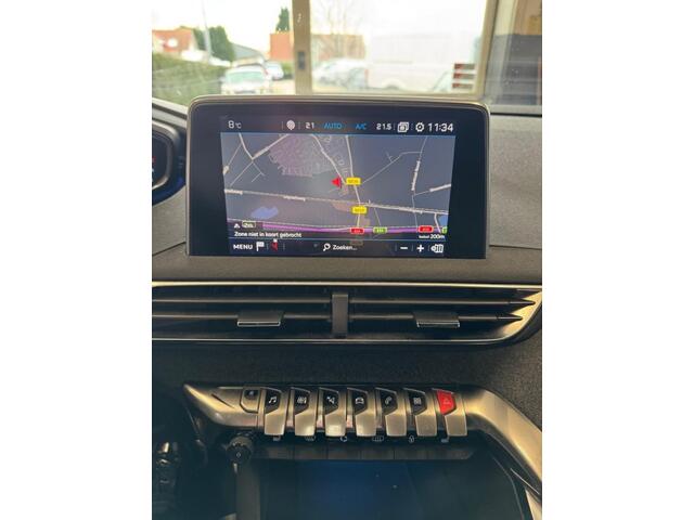 Peugeot 3008 1.6 E-thp 121KW/165PK GT Line 2017 Wit
