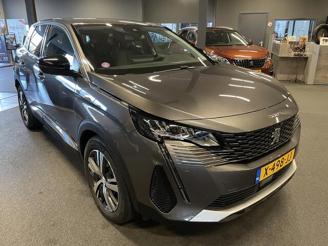 Peugeot 3008 1.2 PureTech Allure 130 pk EAT8 automaat Navigatie-Achteruitrijcamera-Keyless Entry-Climate control