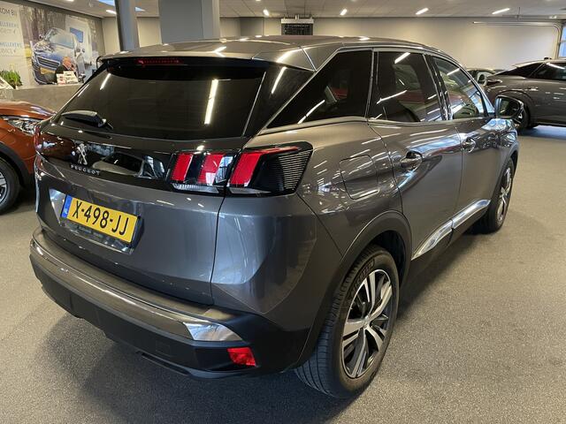 Peugeot 3008 1.2 PureTech Allure 130 pk EAT8 automaat Navigatie-Achteruitrijcamera-Keyless Entry-Climate control