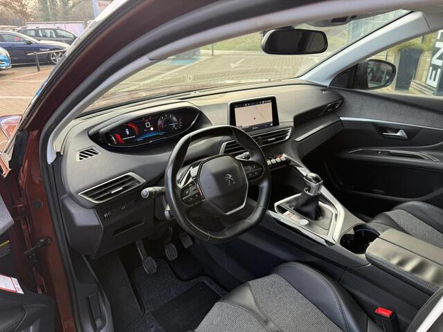 Peugeot 3008 1.2 PureTech Blue Lease Premium *Trekhaak*