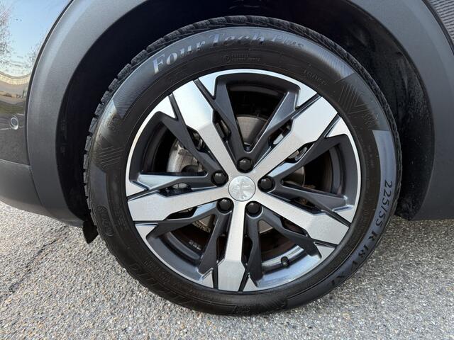 Peugeot 3008 1.2 PureTech Allure Automaat Pano Camera Carplay sfeer