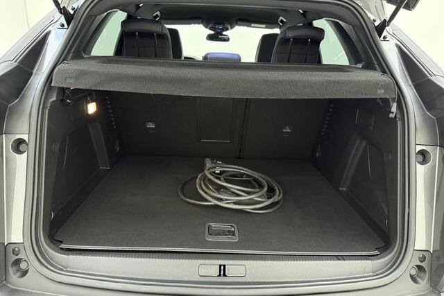 Peugeot 3008 1.6 HYbrid 180 Allure Pack Business Automaat | Navigatie | Climate Control | Camera | Stoelverwarming | Cruise Control | LED Verlichting | Keyless Entry en Start