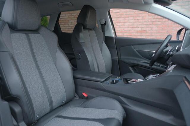 Peugeot 3008 1.2 PureTech 130pk EAT8 Allure | Navi | App Connect | Climate | Cruise | Camera | PDC | Trekhaak