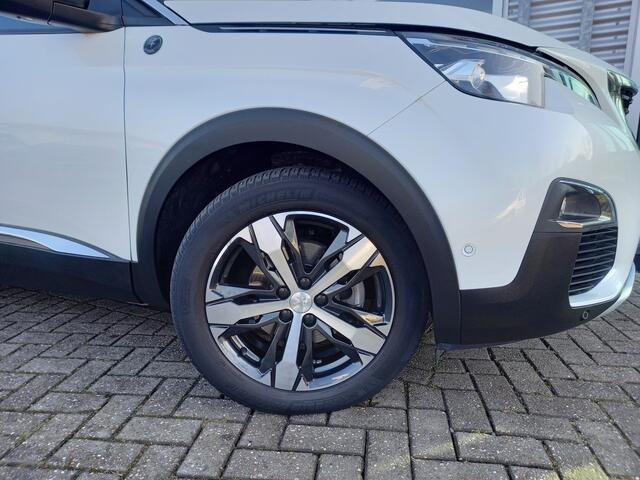 Peugeot 3008 1.2 PureTech CROSSWAY - PANO - CAMERA - GRIP CONTROL - PDC V/A - ADAP CRUISE -