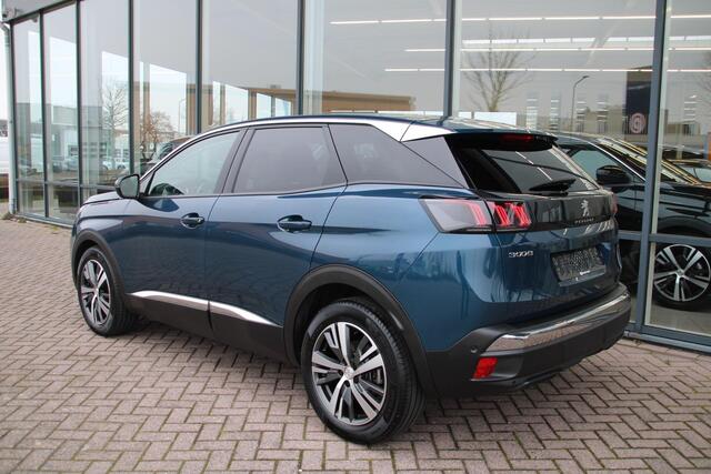 Peugeot 3008 1.2 PureTech 130pk Allure Airco Navi Camera Carplay 34.789km