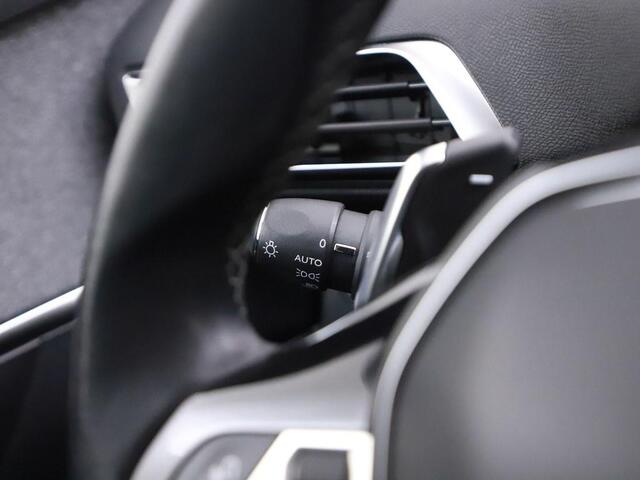 Peugeot 3008 1.2T 130PK Automaat Blue Lease Premium Avantage