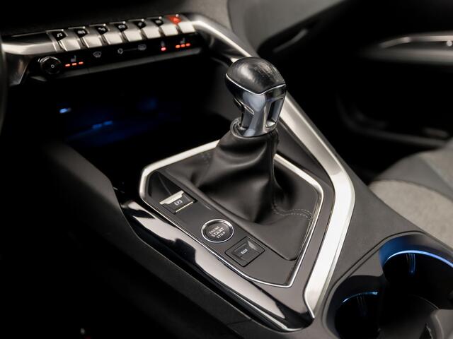 Peugeot 3008 1.2 PureTech Allure Sport (FACELIFT, APPLE CARPLAY, GROOT NAVI, LEDER, 360 CAMERA, SPORTSTOELEN, STOELVERWARMING, ADAPTIVE CRUISE, LED KOPLAMPEN, GETINT GLAS, ELEK ACHTERKLEP, NIEUWSTAAT)