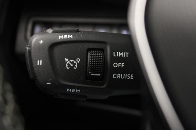 Peugeot 3008 1.6 HYbrid 225 Allure |Camera|Navi|