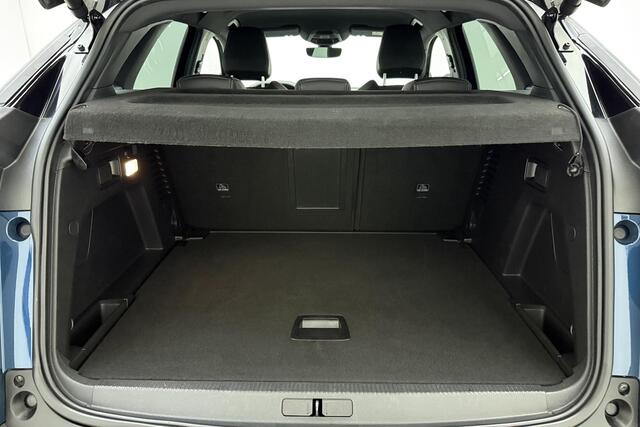 Peugeot 3008 1.2T GT 130PK | AUTOMAAT | Elektrische Kofferklep | 1400 KG trekgewicht | Stoelverwarming | Adaptive Cruise Control | Camera | Full LED | Black Pack