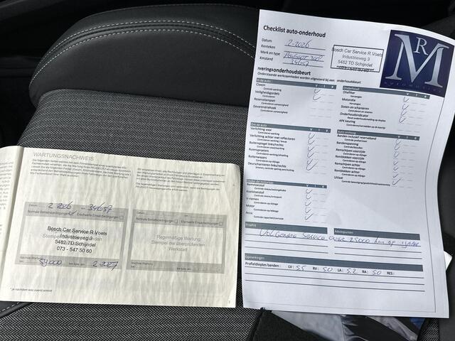 Peugeot 3008 1.6 HYbrid 300 Allure Pack Business PHEV| 300PK!| ADAPTIVE CRUISE CONTROL| STANDKACHEL| STOELVERWARMING| CAMERA VOOR + ACHTER| DODE HOEK SENSOR| ELEKTRISCHE ACHTERKLEP| RIJKLAAR. INCL 12 MND BOVAG GARANTIE