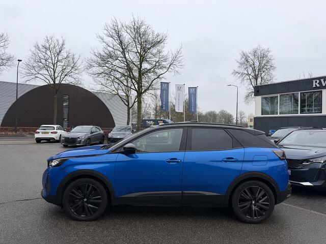 Peugeot 3008 1.6 HYbrid4 300 GT BLACK OPTIC BOMVOL! 22.000KM!| BLACK| STOEL VERWARMING | MASSAGE STOELEN | ELEKT. STOELEN MET GEHEUGEN | ADAPTIVE CRUISE | 12MND BOVAG GARANTIE | ELEKT. ACHTERKLEP | PANO DAK | FOCAL AUDIO|
