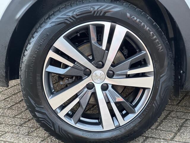 Peugeot 3008 1.6 HYBRID ROAD TRIP PHEV