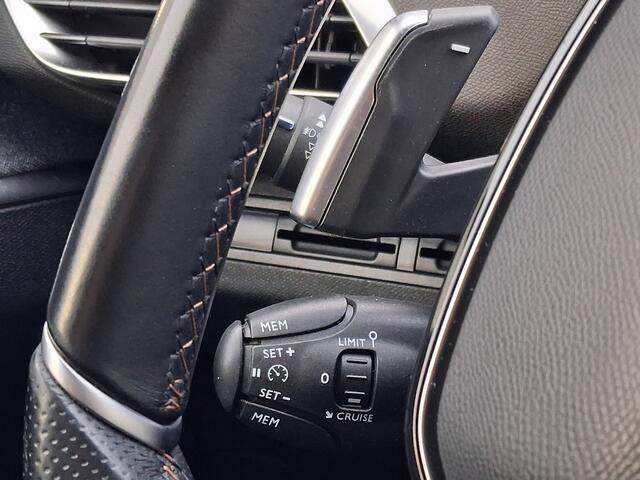 Peugeot 3008 1.2 PureTech GT Line | Nieuw Binnen | Automaat | Navigatie | Climate Control | Cruise Control |