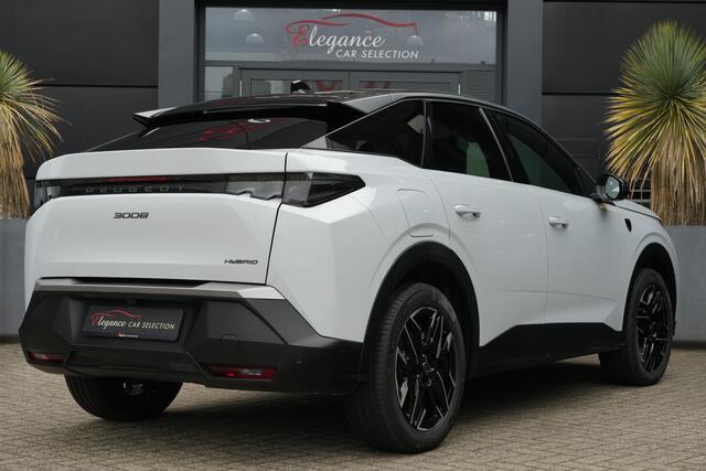 Peugeot 3008 1.2 Hybrid 145 GT e-DSC6 136pk Stoelverwarming/Navigatie/Camera