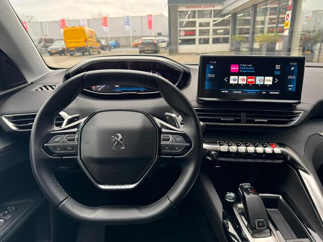 Peugeot 3008 130 Pk. * Automaat * Benzine Allure * Navigatie * 1/2 Lederen Interieur * Adpative Cruise Control * Achteruitrij Parkeer Camera * L.M.Velgen * Vingerhoets; Vierde Generatie Eersteklas Service. Al meer dan 100 jaar een begrip in de Brabantse Kempen.