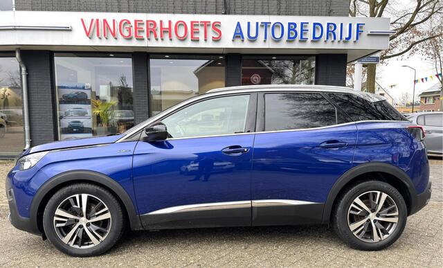 Peugeot 3008 1.6-16v. * Automaat * 165 Pk. 4-cilinder. 1.550 Kg. Trekvermogen * Trekhaak * Schuifdak * 1/2 Lederen Interieur * Focal * Stoelverwarming * Parkeer Camera * Ckimate & Cruise Control * Vingerhoets; Vierde Generatie Eersteklas Service. Al meer dan 100 jaar 