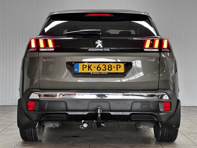Peugeot 3008 1.2 PureTech Active/ Trekhaak/ Virtual Dash./ 17'' LMV/ PDC V+A/ Clima/ Cruise/ Elek. pakket/ Isofix/ Bluetooth/ Armsteun/ Multi. LEDER. Stuur/ Mistl./ Extra getint glas.